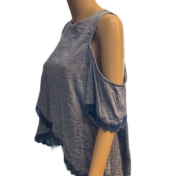 (5 for‎ $25) Altar'd State Asymmetrical Cold Shoulder Blouse in Chambray-Medium - Picture 2 of 6